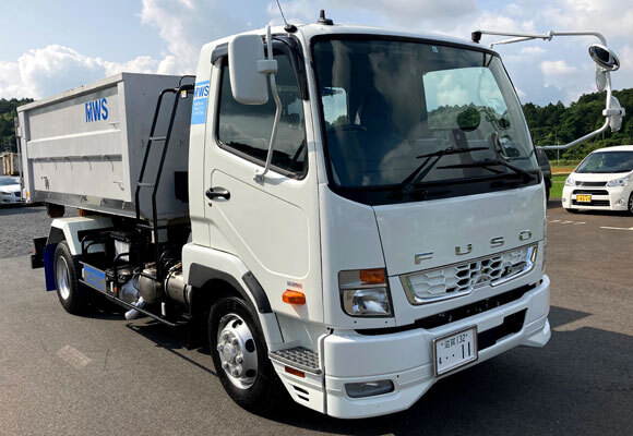 画像：4tコンテナ車