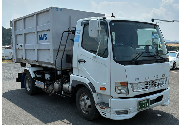 画像：4tコンテナ車